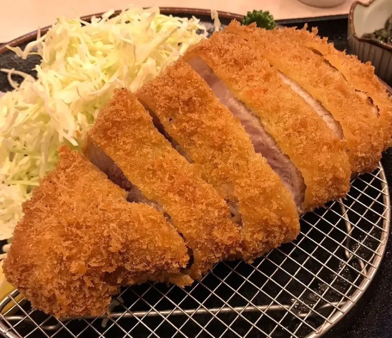 Thịt lợn chiên giòn kiểu Schnitzel (10)