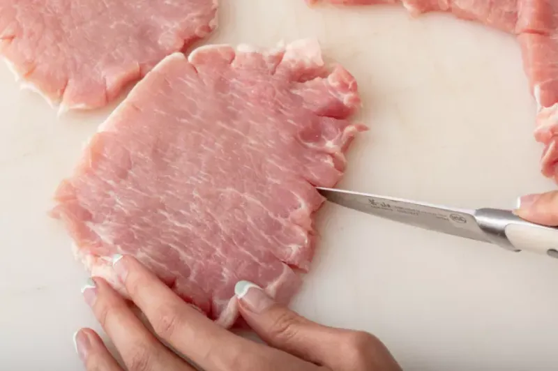 Thịt lợn chiên giòn kiểu Schnitzel (4)