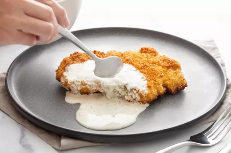 Thịt lợn chiên giòn kiểu Schnitzel (9)